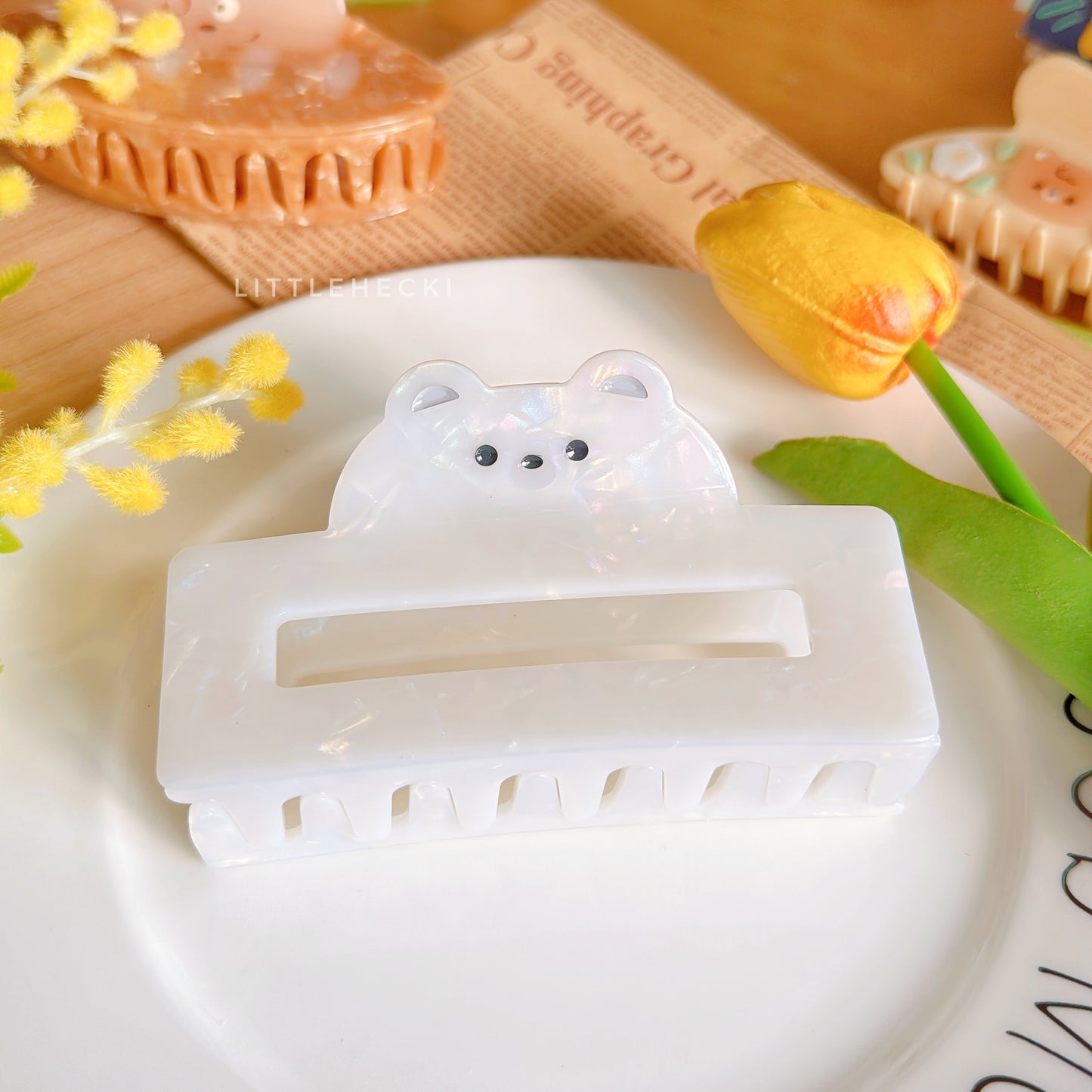 Snowy Beary Claw Clip
