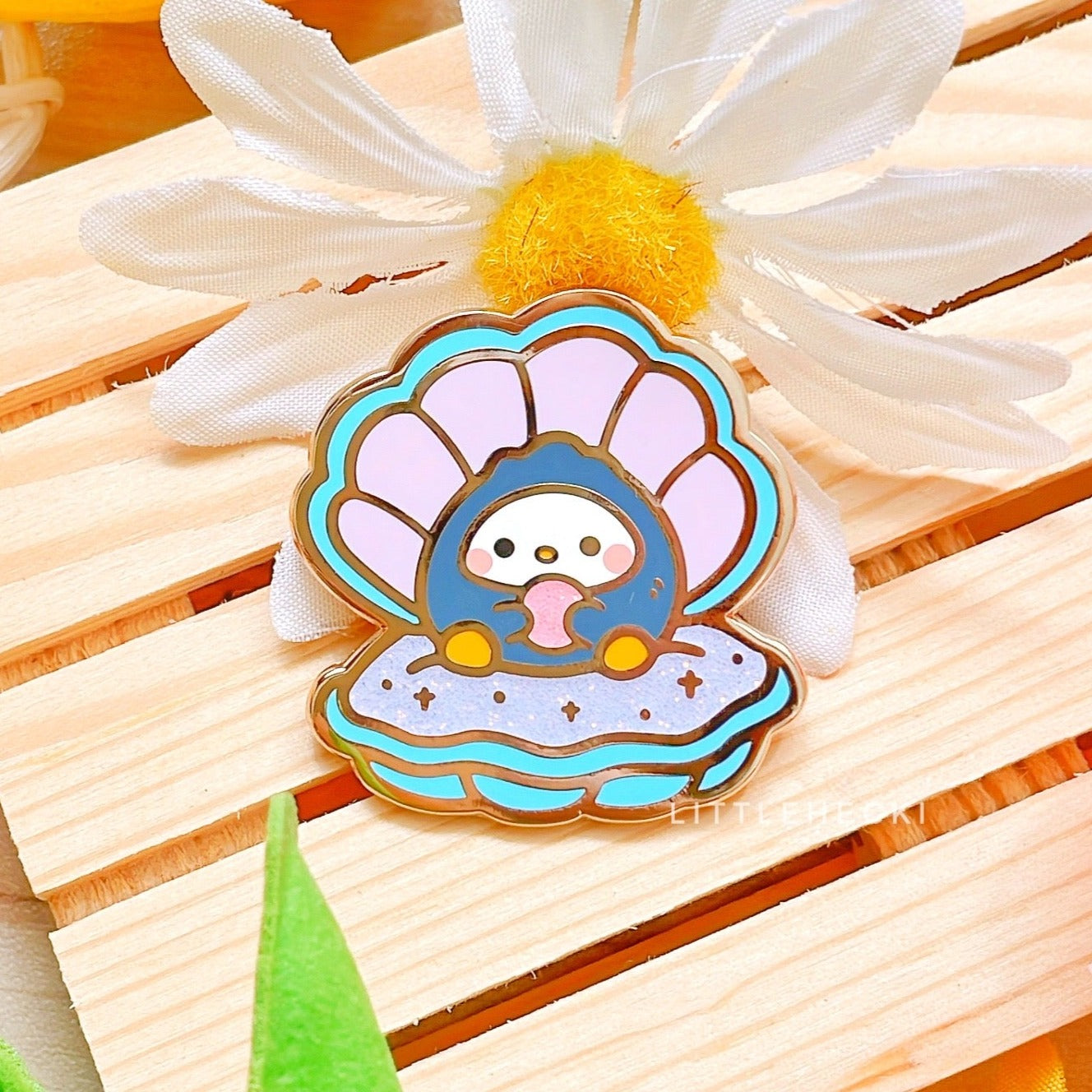 Pearl Pan Pan Enamel Pin