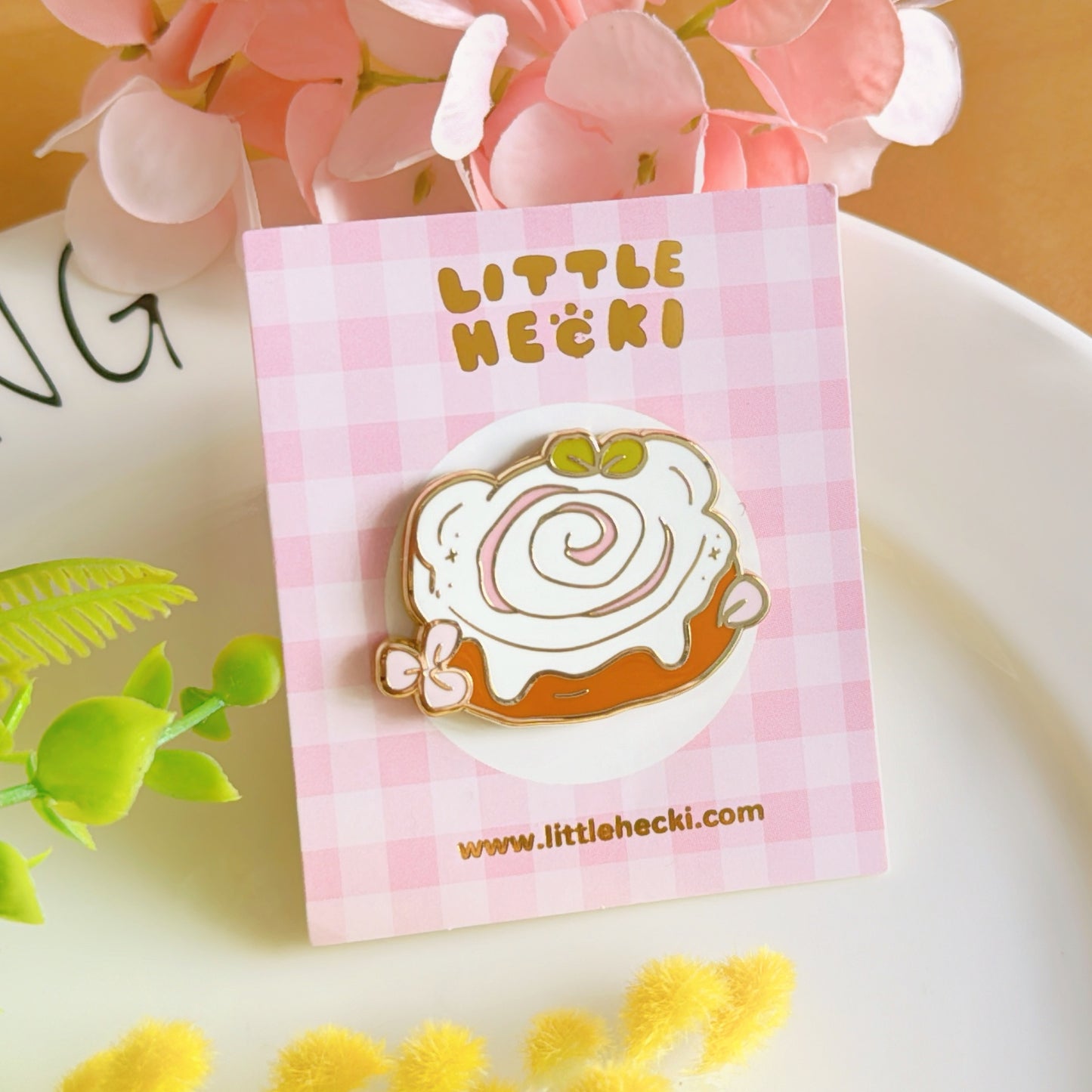 Spring Cinna-Roll Enamel Pin